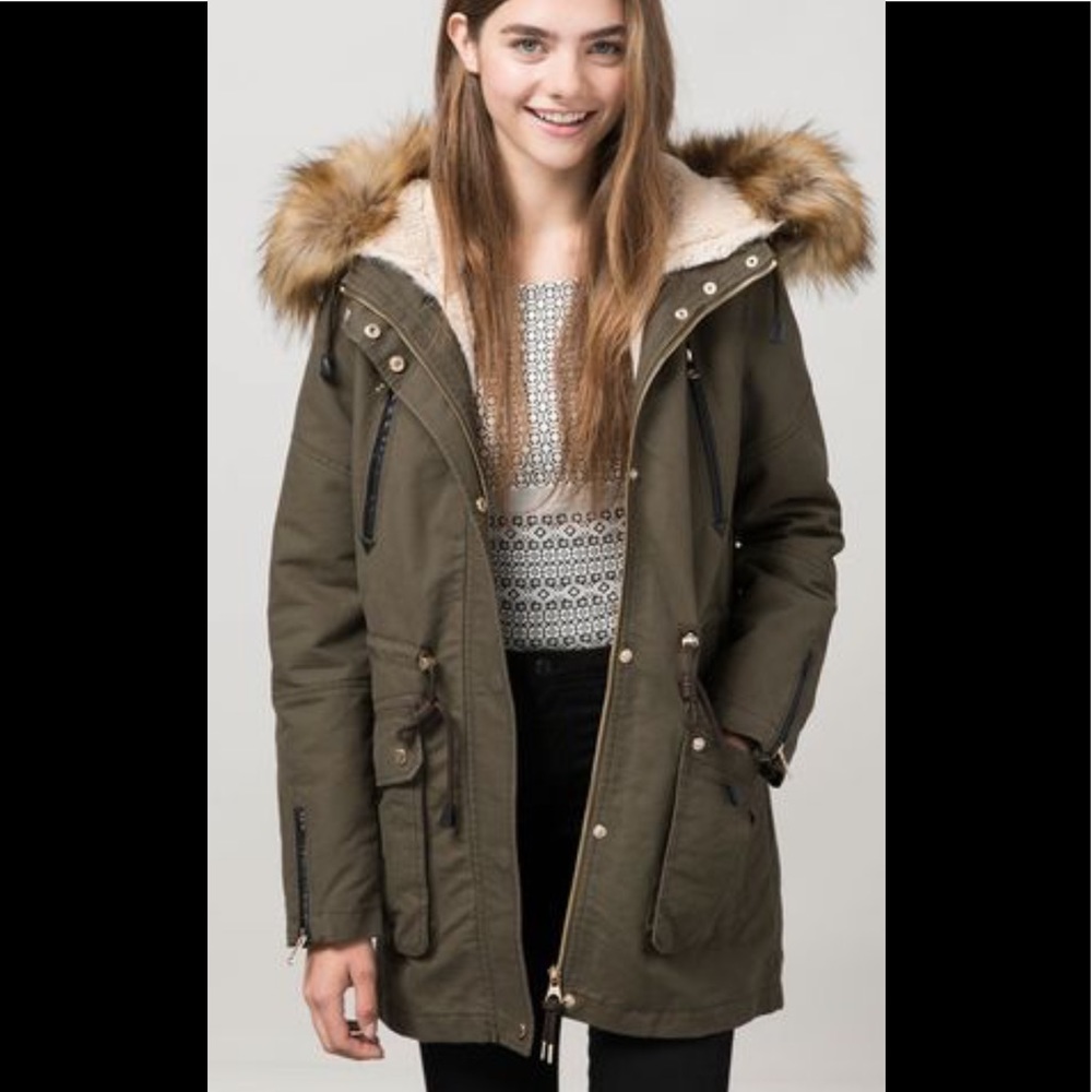 NWOT XS Parka With Faux Fur